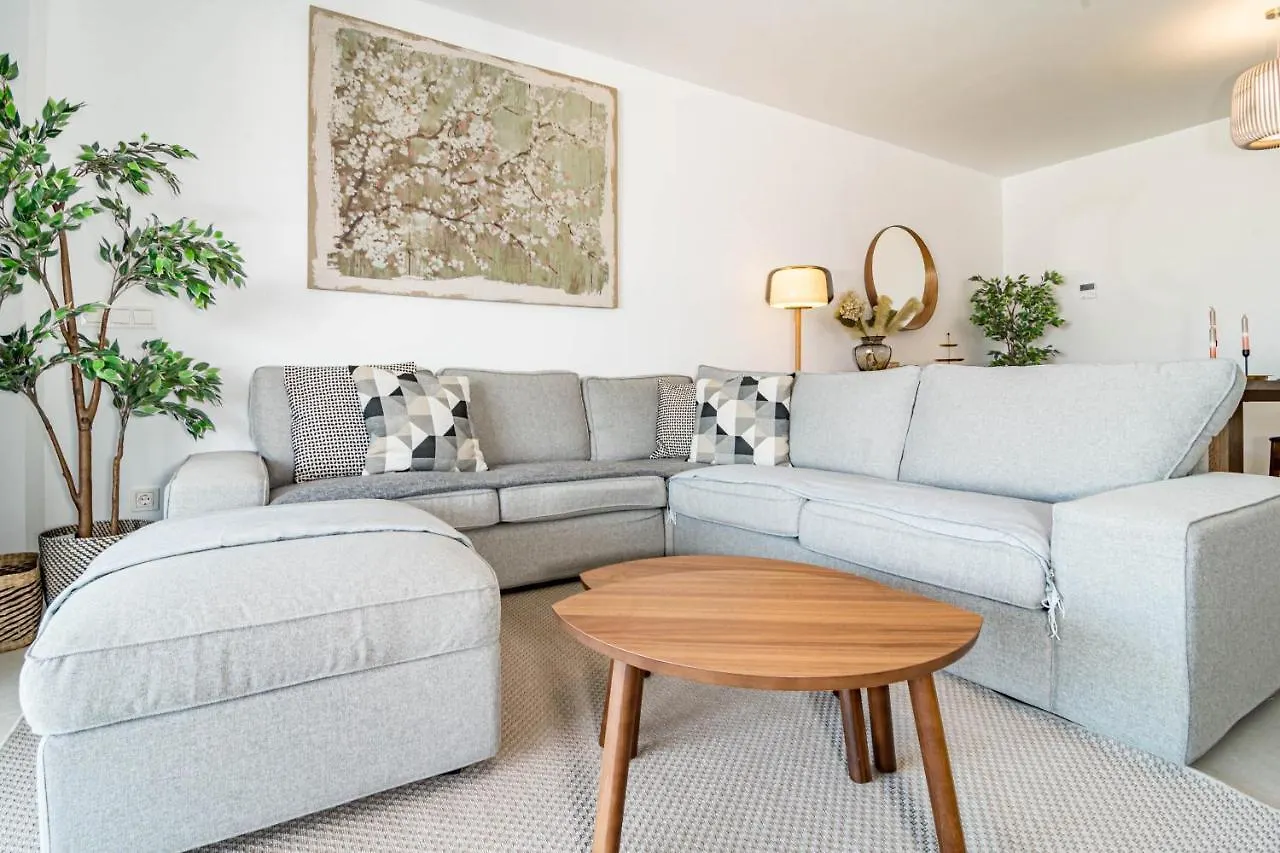 Lme101A- Lovley Apartment With Stunning Views Estepona